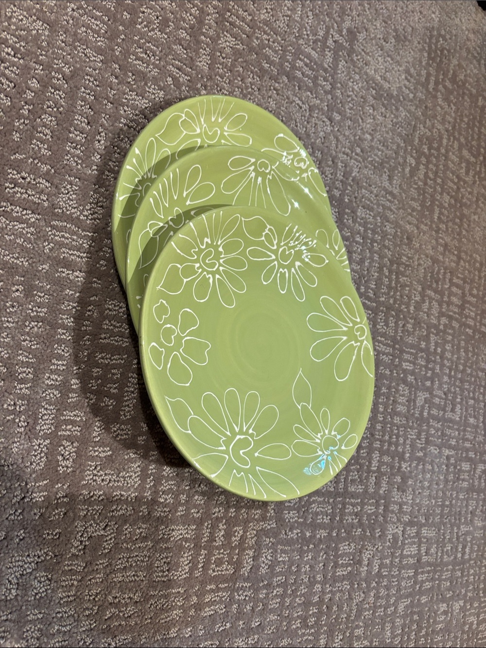 Pier 1 set of three hand-painted earthenware salad/dessert plates, Flowers